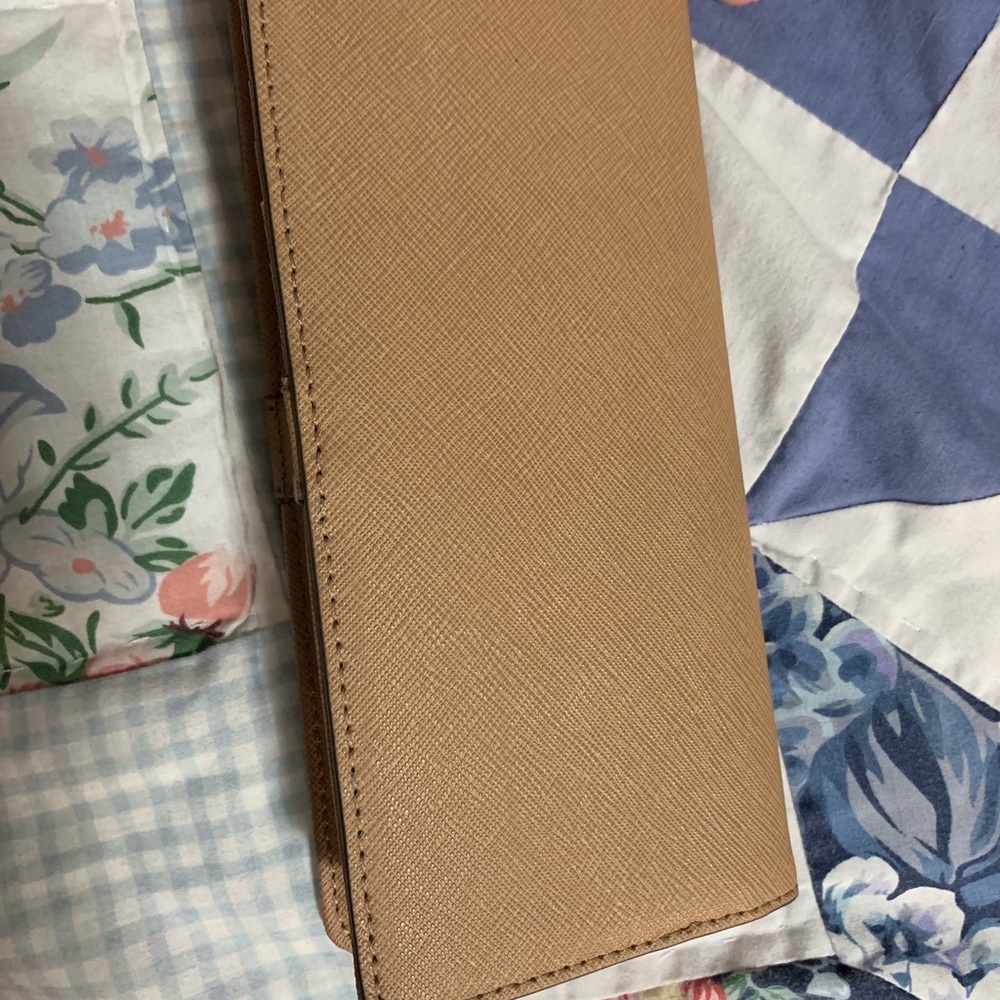 Michael Kors Tan Saffiano Leather Zip Wallet - Picture 3 of 3